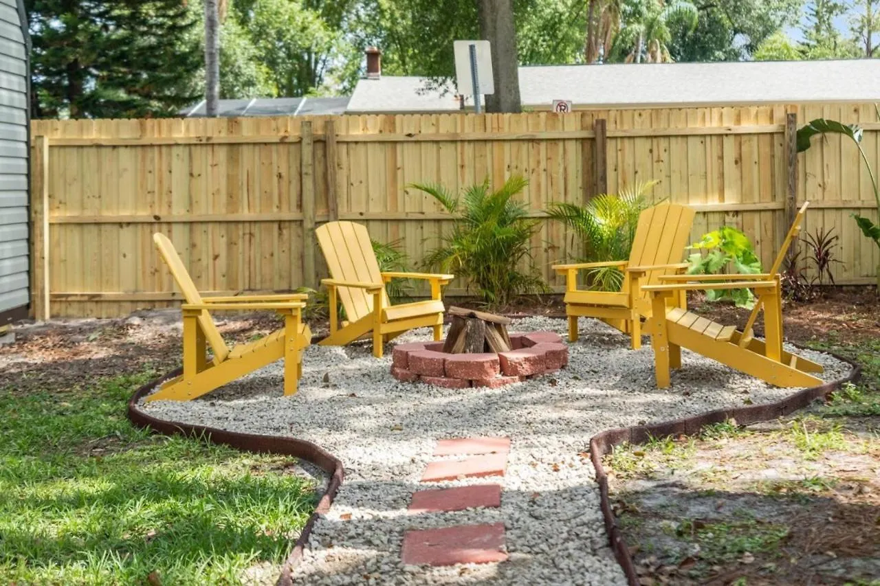 Beekeeper'S Inn - Beautifully Renovated 1929 Bungalow With 2 Bedrooms On Brick Street Near Tampa'S Attractions Tatil Evi Tampa
