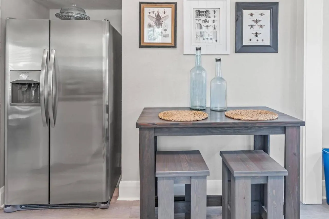 Beekeeper'S Inn - Beautifully Renovated 1929 Bungalow With 2 Bedrooms On Brick Street Near Tampa'S Attractions Tatil Evi Tampa