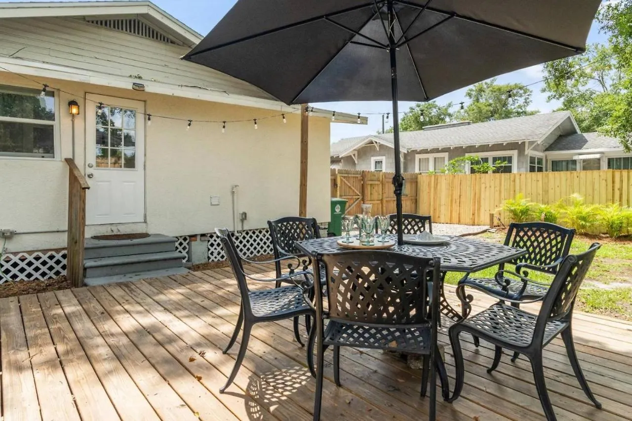 Beekeeper'S Inn - Beautifully Renovated 1929 Bungalow With 2 Bedrooms On Brick Street Near Tampa'S Attractions Tatil Evi Tampa